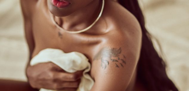 Model - AlmaSimons FEMDOM