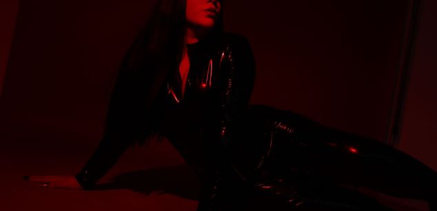 Model - Evelyn Dom BBC