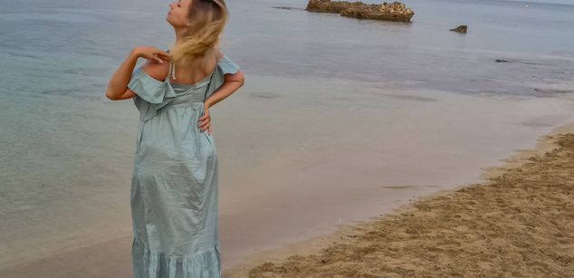 Model - Sally HallowTease