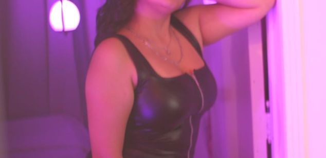 Model - Blue Moon petite