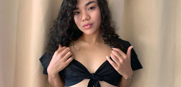 Model - Shantall erotic