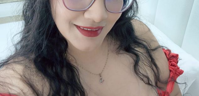 Model - VenusValmont squirt