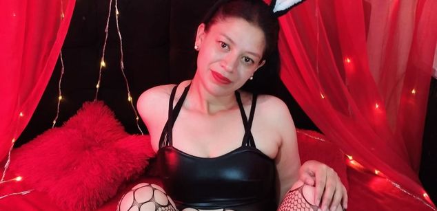 Model - emily schmidt yellow