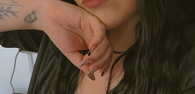 Model - Queen Kat joi