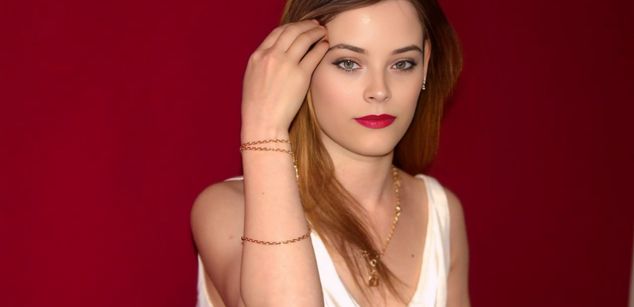 Model - DanaSmile cum