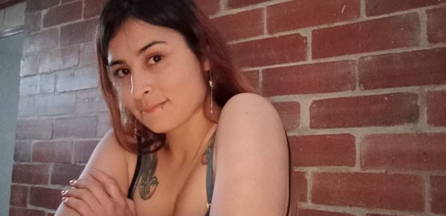 Model - kristy lingerie