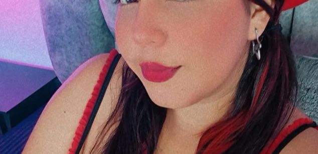 Model - BigBoobsGirl squirt