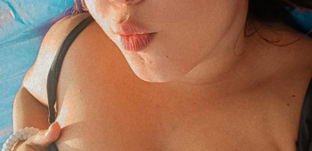 Model - BigBoobsGirl squirt