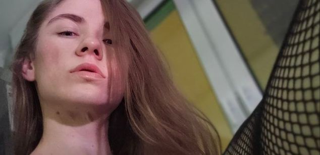 Model - ZlataFitGoddess hairypussy