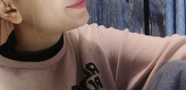 Model - LucyGoldi joi