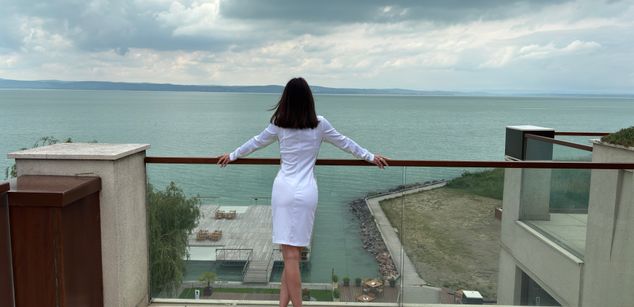 Model - JaneDejay footfetish