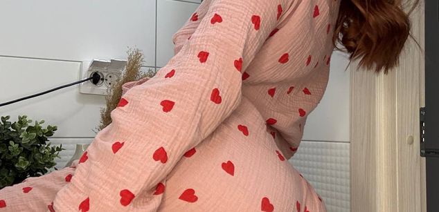 Model - hornygirl naughty