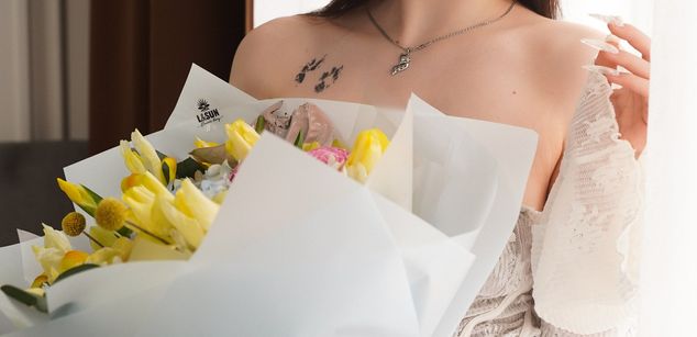 Model - Mari Nette bigboobs