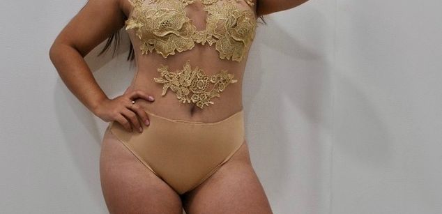 Model - AnaRuss feet