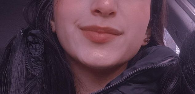 Model - Laura Ferreira Lovense