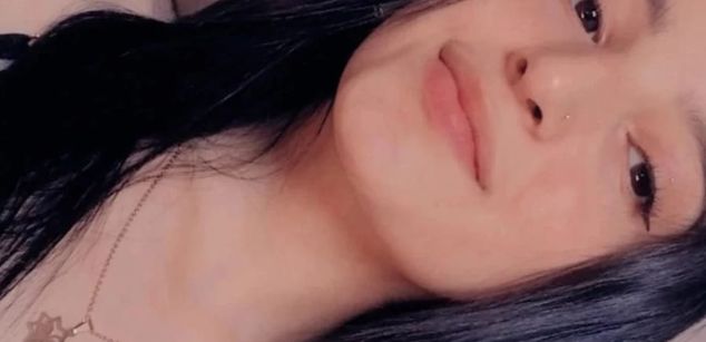 Model - Laura Ferreira Lovense