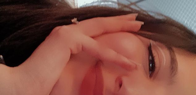 Model - Laura Ferreira Lovense