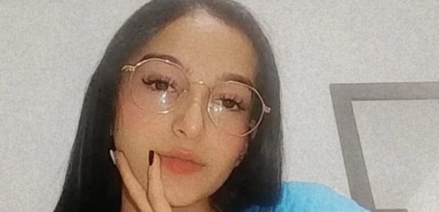 Model - Laura Ferreira Lovense