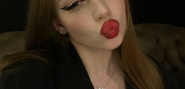 Model - Alexa nipples