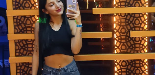 Model - Laura Ferreira Lovense