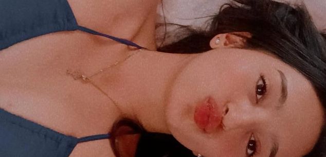 Model - Laura Ferreira Lovense