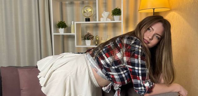 Model - bunnyluunna shy