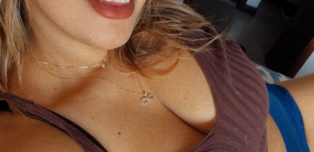 Model - CarolinaLatin SEXY