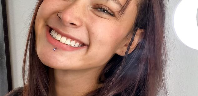 Model - rouse foster feet