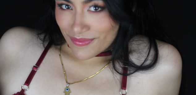 Model - Emily findom