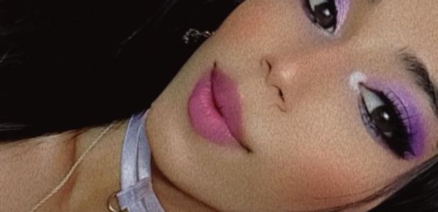 Model - michelle owens Streeptease