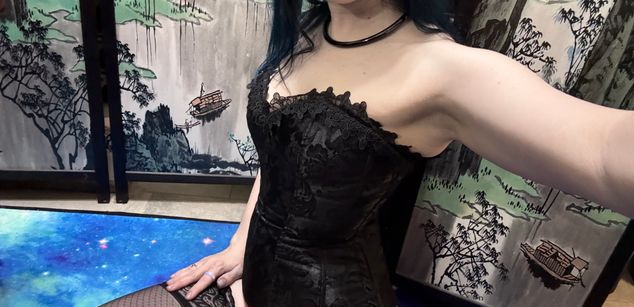 Model - Sakura Petite