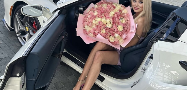 Model - Angela Rossa natural