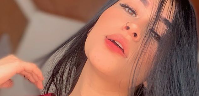 Model - Lexxiee Haze bigass