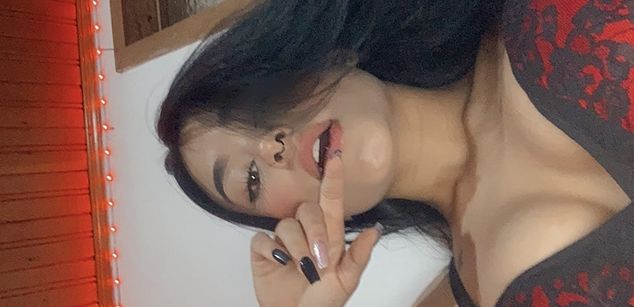 Model - Lexxiee Haze bigass