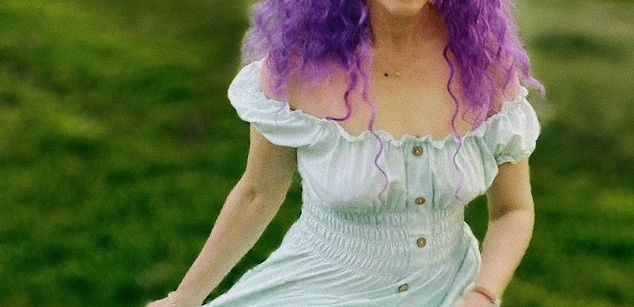 Model - Mommy_Melania mature