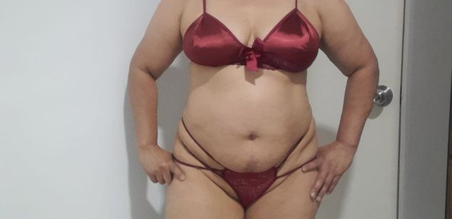 Model - sara love feet