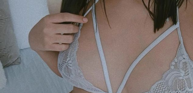 Model - MiaHarrys sph