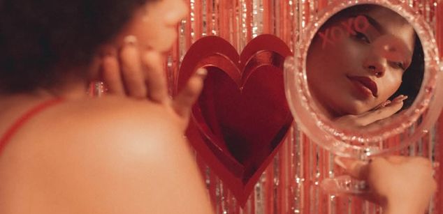 Model - Naomi_Fire joi