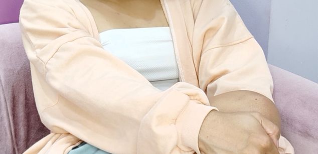 Model - Bella Sky Submissive