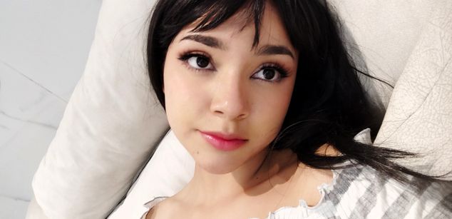 Model - Bella Sky Dominatrix