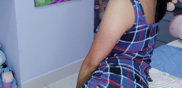 Model - Bella Sky Submissive