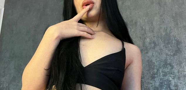 Model - Scarlett Jakobs squirt