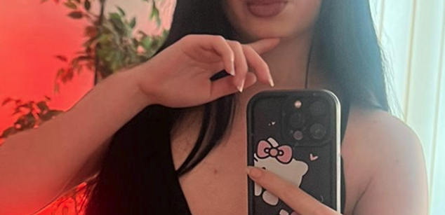 Model - Scarlett Jakobs squirt