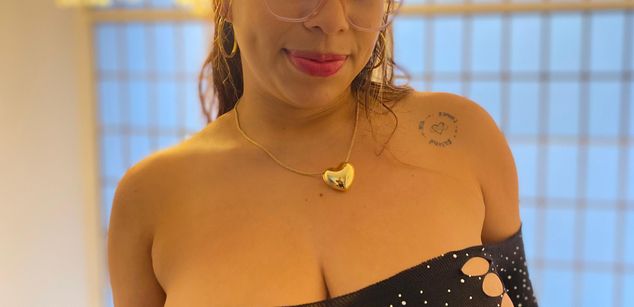 Model - AlexaGreek taboo