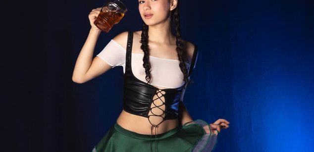 Model - Alynn_Bri sensual