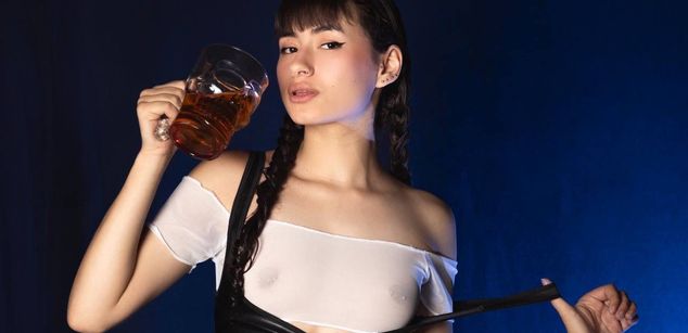 Model - Alynn_Bri sensual