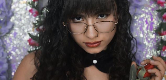 Model - Alynn_Bri sensual