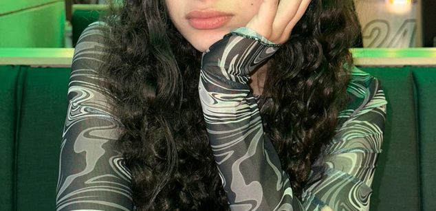 Model - Alynn_Bri sensual