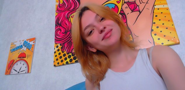 Model - LucyGoldi joi