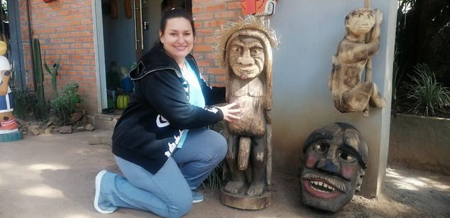 Model - Selene mature